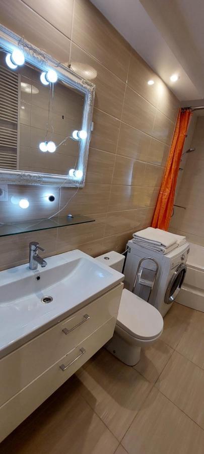 Parkcosylux Two Bedrooms Apart Free Parking Riga Luaran gambar