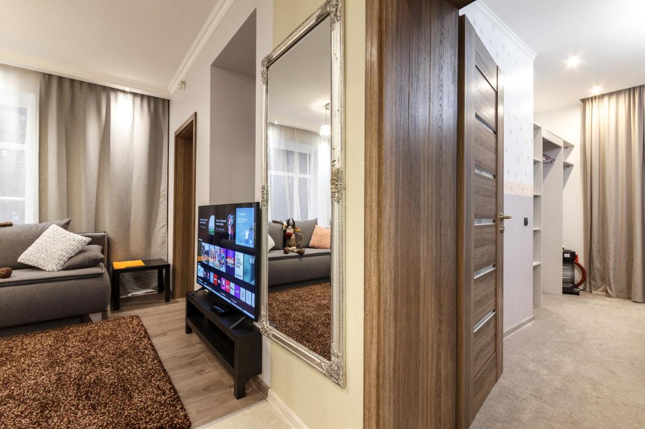 Parkcosylux Two Bedrooms Apart Free Parking Riga Luaran gambar